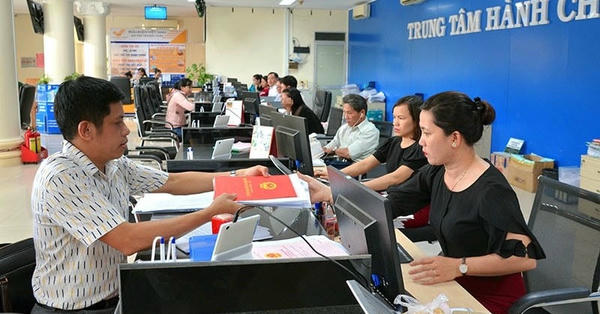 Thủ tướng yêu cầu cắt giảm mạnh thủ tục hành chính không phụ thuộc địa giới hành chính