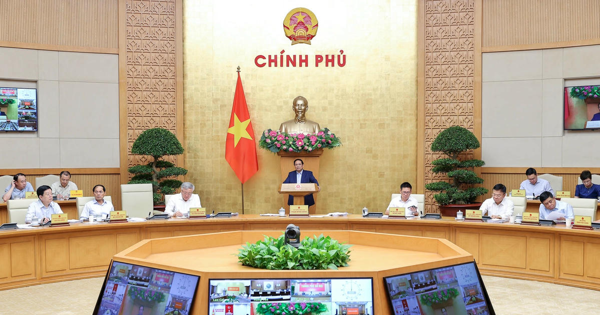 Thủ tướng Phạm Minh Chính: Tập trung thực hiện "3 đẩy mạnh" để phấn đấu tăng trưởng đạt trên 8%