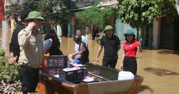 Hội Chữ thập đỏ Việt Nam cứu trợ khẩn cấp người dân bị ảnh hưởng bởi bão số 11