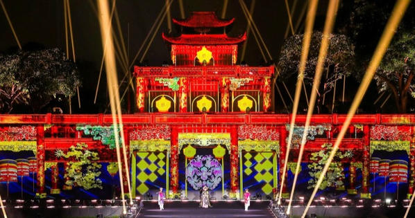 Quyên góp được 2,5 tỷ đồng ủng hộ đồng bào vùng lũ tại Lễ hội Văn hóa Thế giới tại Hà Nội 2025