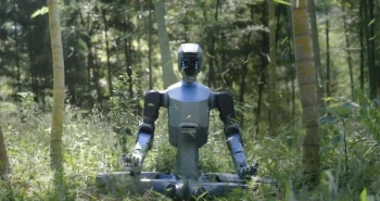 Trung Quốc ra mắt robot hình người đầu tiên trên thế giới có khả năng chống bụi, nước và chịu nhiệt