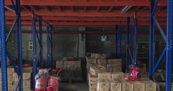 Triệt phá đường dây sản xuất, buôn bán hàng triệu bình chữa cháy giả