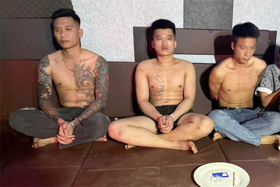 Quán karaoke "chui" tổ chức cho khách "bay lắc" tại xã Bình Minh