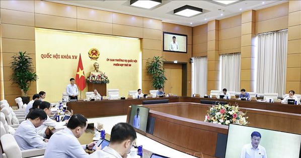 Ủy ban Thường vụ Quốc hội thông qua Nghị quyết điều chỉnh mức giảm trừ gia cảnh