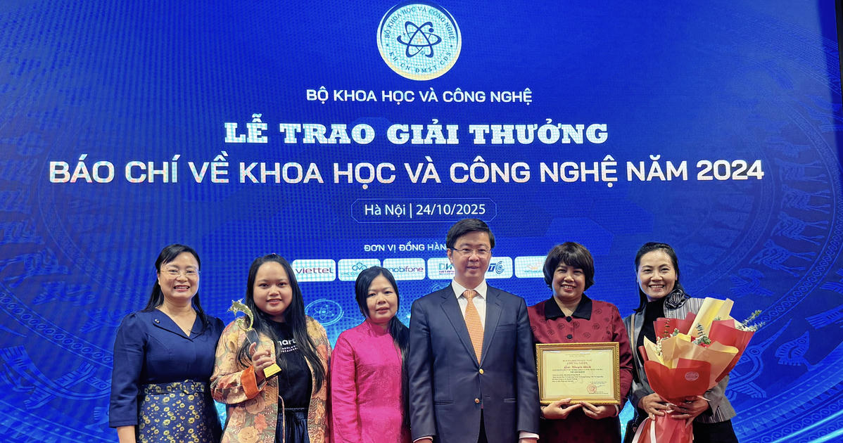 Báo Pháp luật Việt Nam nhận Giải thưởng báo chí về khoa học và công nghệ năm 2024