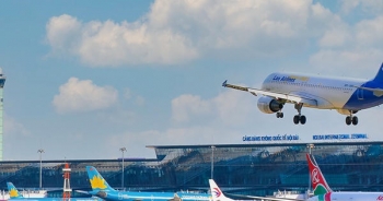 10 tháng, hàng không đạt gần 100 triệu lượt khách