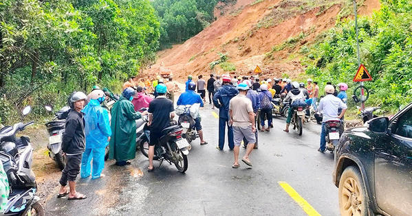 Tạm thông một làn đèo Lò Xo, nguy cơ sạt lở vẫn rất cao