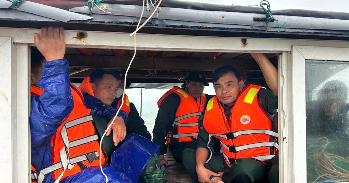 Chìm tàu cá trên vùng biển Hà Tĩnh, 1 ngư dân tử vong, 1 người mất tích