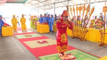 Rộn ràng và đặc sắc Lễ hội Cầu ngư ở Vân Đồn