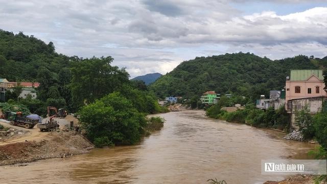 Phê bình 34 sở, ngành, huyện, chủ đầu tư giải ngân vốn đầu tư công 2024 đạt thấp