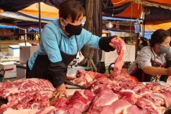 Giá thịt lợn tăng cao, Phó Thủ tướng chỉ đạo xử lý