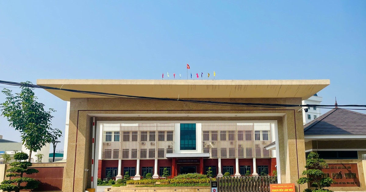 Xin nghỉ hưu trước 3 năm, một trưởng phòng ở Nghệ An nhận hỗ trợ hơn 500 triệu đồng