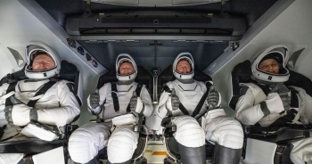 Hai phi hành gia hạ cánh trái đất sau hơn 9 tháng mắc kẹt trên ISS
