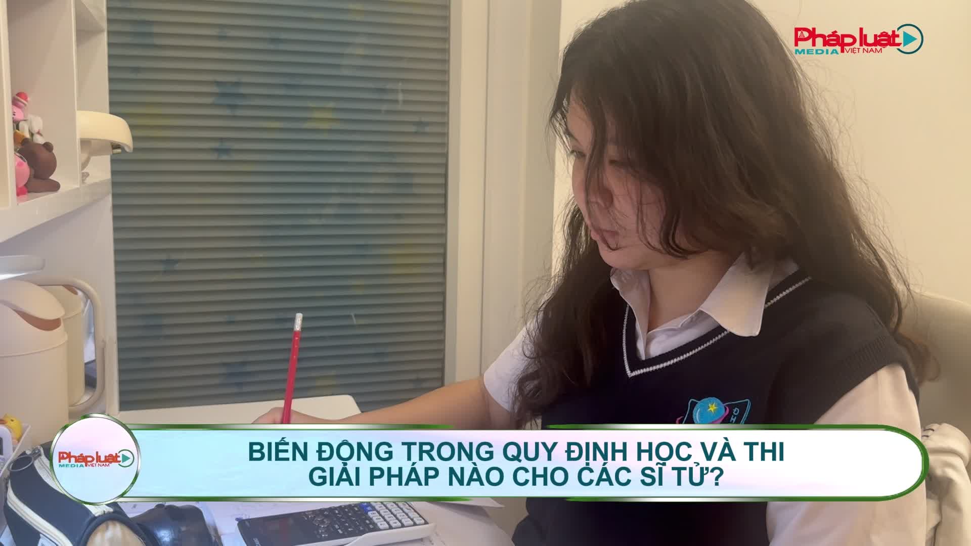 Biến động trong quy định học và thi, giải pháp nào cho các sĩ tử?