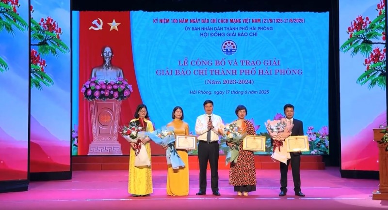 Hải Phòng trao giải báo chí 2023-2024 cho 33 tác phẩm xuất sắc và phát động mùa giải mới
