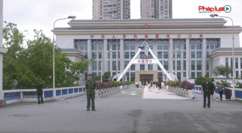 Lào Cai: Siết chặt công tác phòng chống buôn lậu, gian lận thương mại tại cửa khẩu Lào Cai