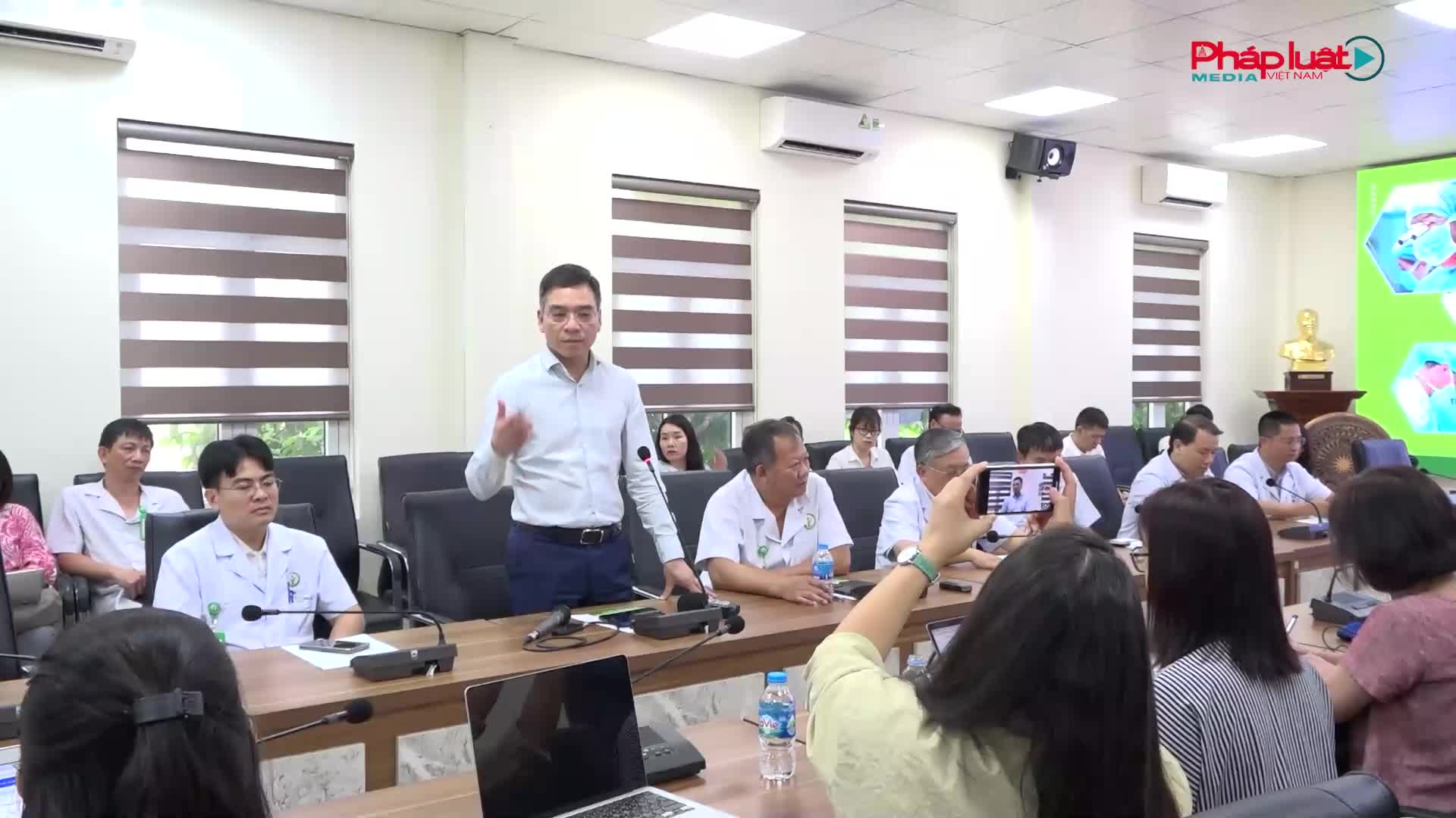 Bệnh viện Việt Đức thực hiện thành công ca ghép đồng thời tim – phổi đầu tiên tại Việt Nam