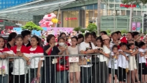 Hà Nội: Hàng vạn người dân đội mưa chờ đón tổng hợp luyện diễu binh, diễu hành A80