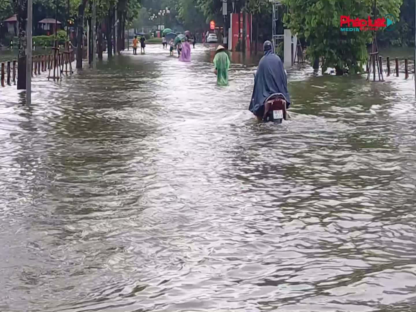 Hà Nội: Phường Hà Đông "chìm "trong "biển" nước