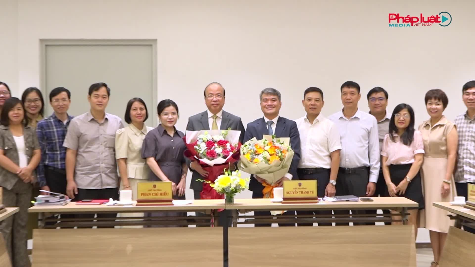 Đoàn kết, trách nhiệm, quyết tâm tháo gỡ khó khăn trong xây dựng pháp luật