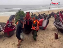 TP Huế: Lực lượng công an – biên phòng căng mình ứng phó, hỗ trợ người dân trong mưa bão số 10
