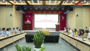 Bộ Tư pháp ủng hộ đồng bào khắc phục hậu quả sau thiên tai