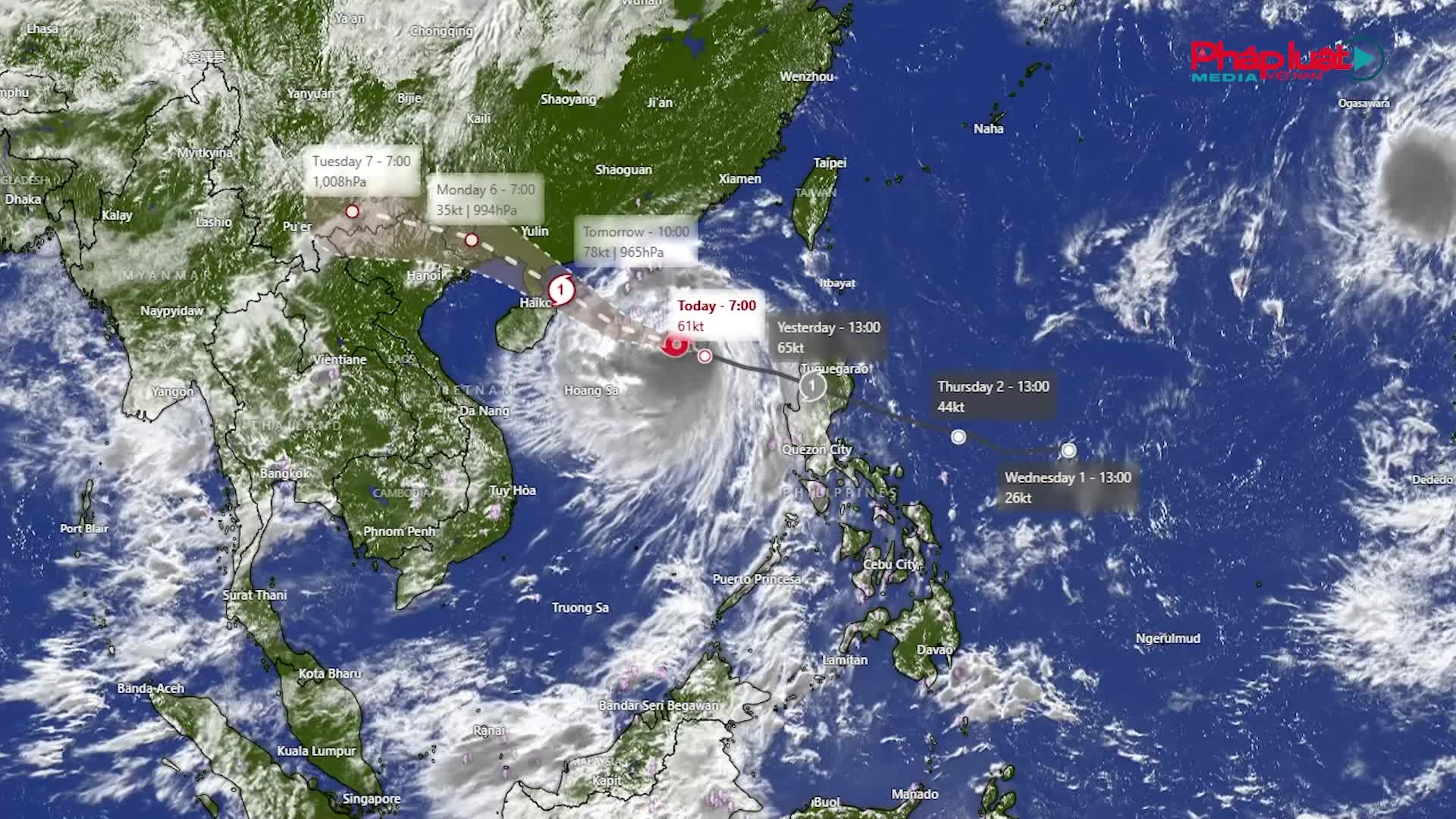 Tin mới nhất về cơn bão số 11 Matmo: Tăng cấp nhanh, cách đặc khu Hoàng Sa 390km