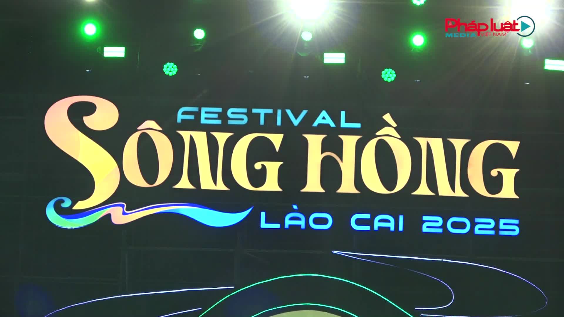 Nhiều hoạt động kết nối văn hoá, giao thương tại Festival Sông Hồng - Lào Cai 2025