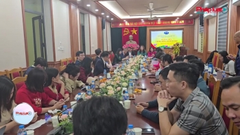 Trang trọng lễ kết nạp Đảng viên mới và tổng kết công tác Chi bộ Khối Nội dung năm 2025