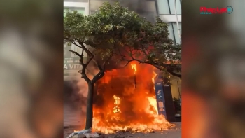 Hà Nội: Cháy lớn căn nhà 7 tầng tại phường Hà Đông