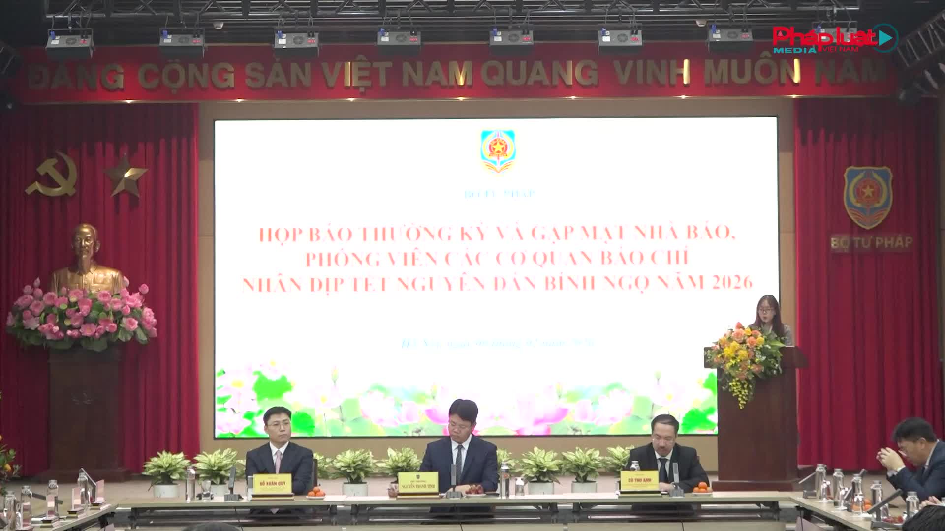 Bộ Tư pháp họp báo thường kỳ và gặp mặt phóng viên nhân dịp đón Tết Bính Ngọ