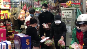 Hàng hóa dịp Tết: Sôi động thị trường, cần tỉnh táo trước hàng giả