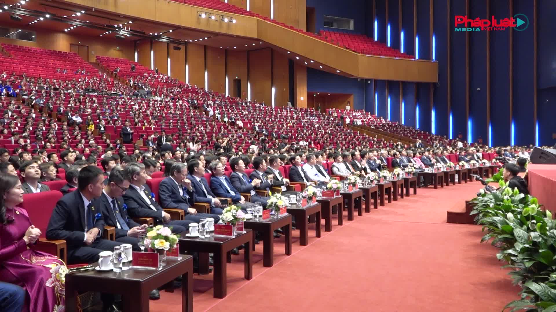 Hệ thống Y tế Medlatec đón nhận Huân chương Lao động hạng Nhì