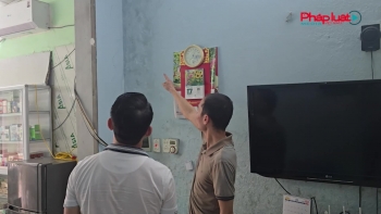 Hà Nội: Bất an vì công trình xây dựng của hàng xóm làm tường nhà mình nứt