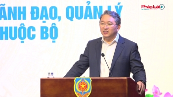 Xây dựng hệ thống pháp luật đồng bộ, minh bạch để thúc đẩy phát triển kinh tế - xã hội