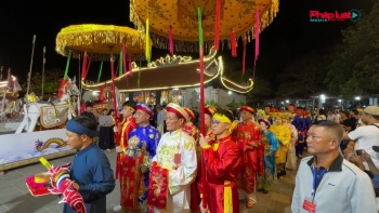 Lung linh đêm hội đảo Dấu Đồ Sơn