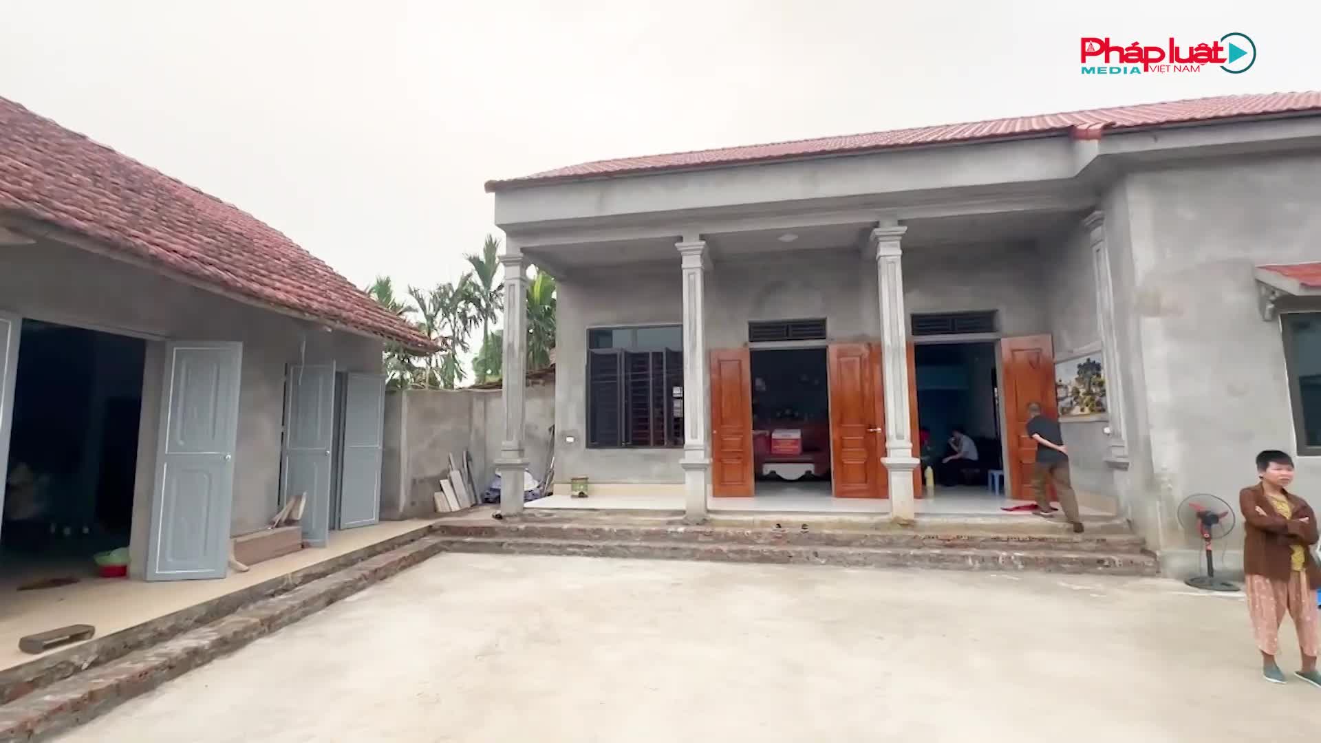 Phú Thọ: Báo Pháp luật Việt Nam trao hai mái ấm đến với người dân có hoàn cảnh khó khăn