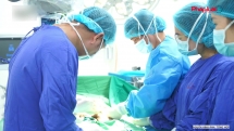 Bản tin Y tế số 7: Chuyên gia cảnh báo nguy cơ từ việc tự chữa nấm Candida bằng tinh dầu dừa