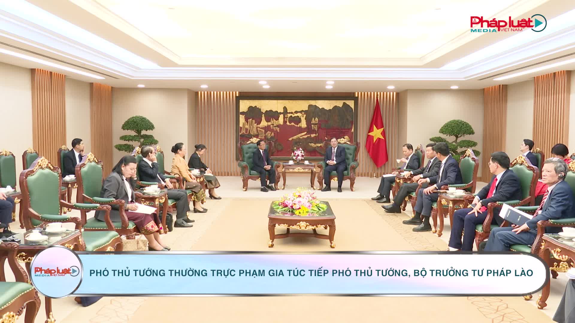Phó Thủ tướng Thường trực Phạm Gia Túc tiếp Phó Thủ tướng, Bộ trưởng Tư pháp Lào
