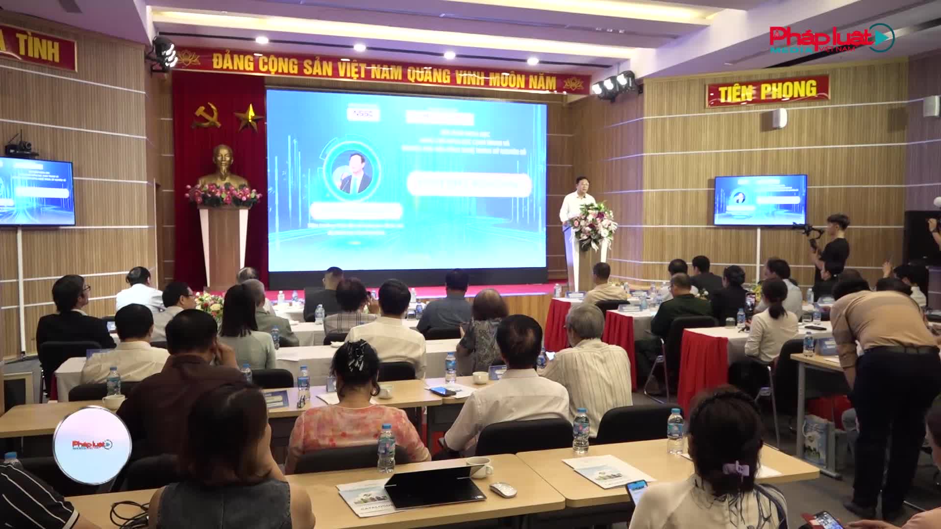 Đẩy mạnh đổi mới công tác pháp chế, nâng cao chất lượng xây dựng pháp luật