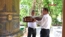 Bộ trưởng Hoàng Thanh Tùng dâng hương tri ân các Anh hùng liệt sĩ tại Quảng Trị